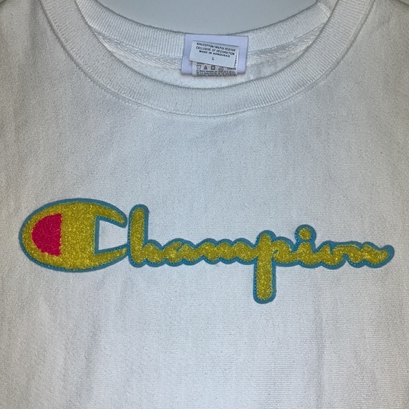 NWOT: Champion sweatshirt - Picture 6 of 12